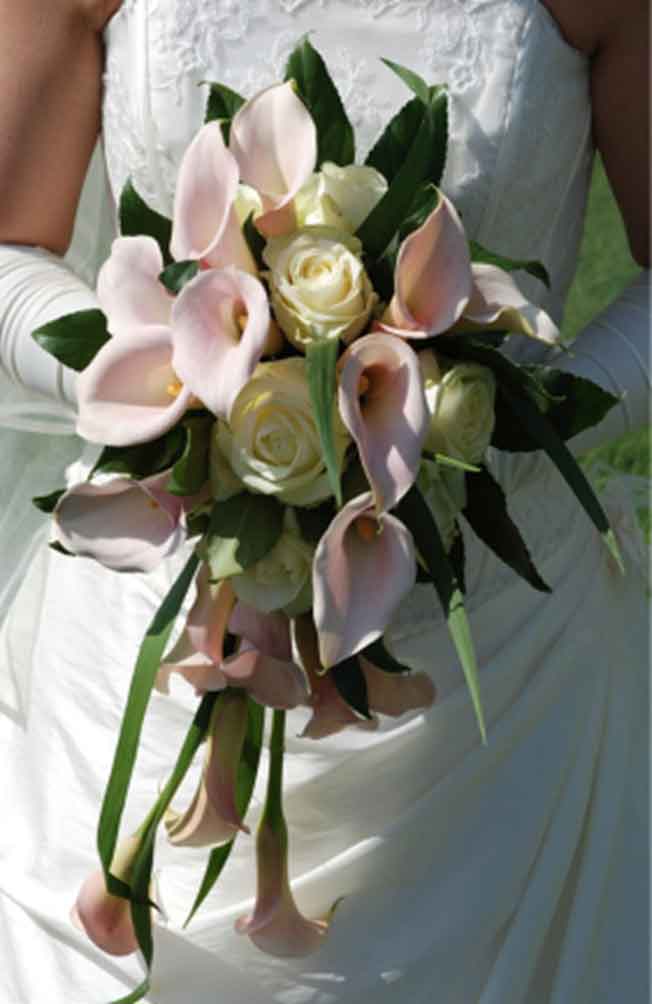 Bouquet de mariée tombant ou cascade